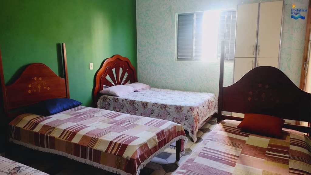 Casa em Ubatuba, no bairro Perequê Açu