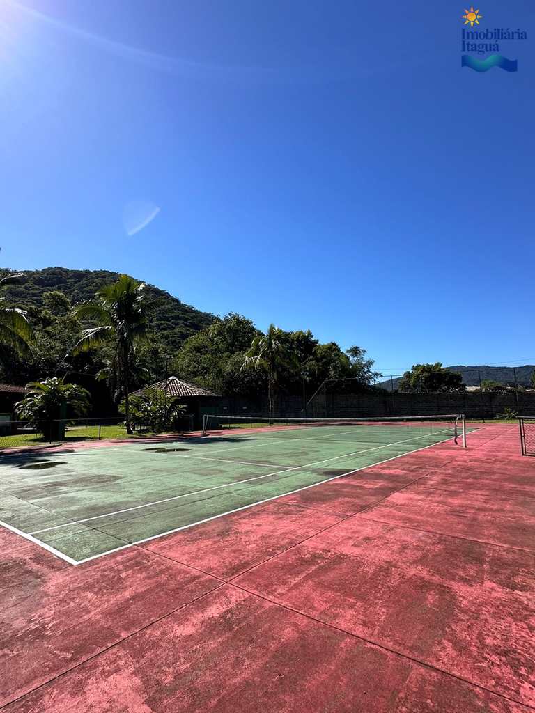 Casa em Ubatuba, no bairro Horto Florestal