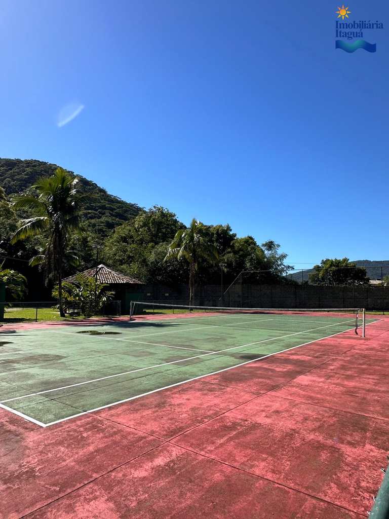 Casa em Ubatuba, no bairro Horto Florestal