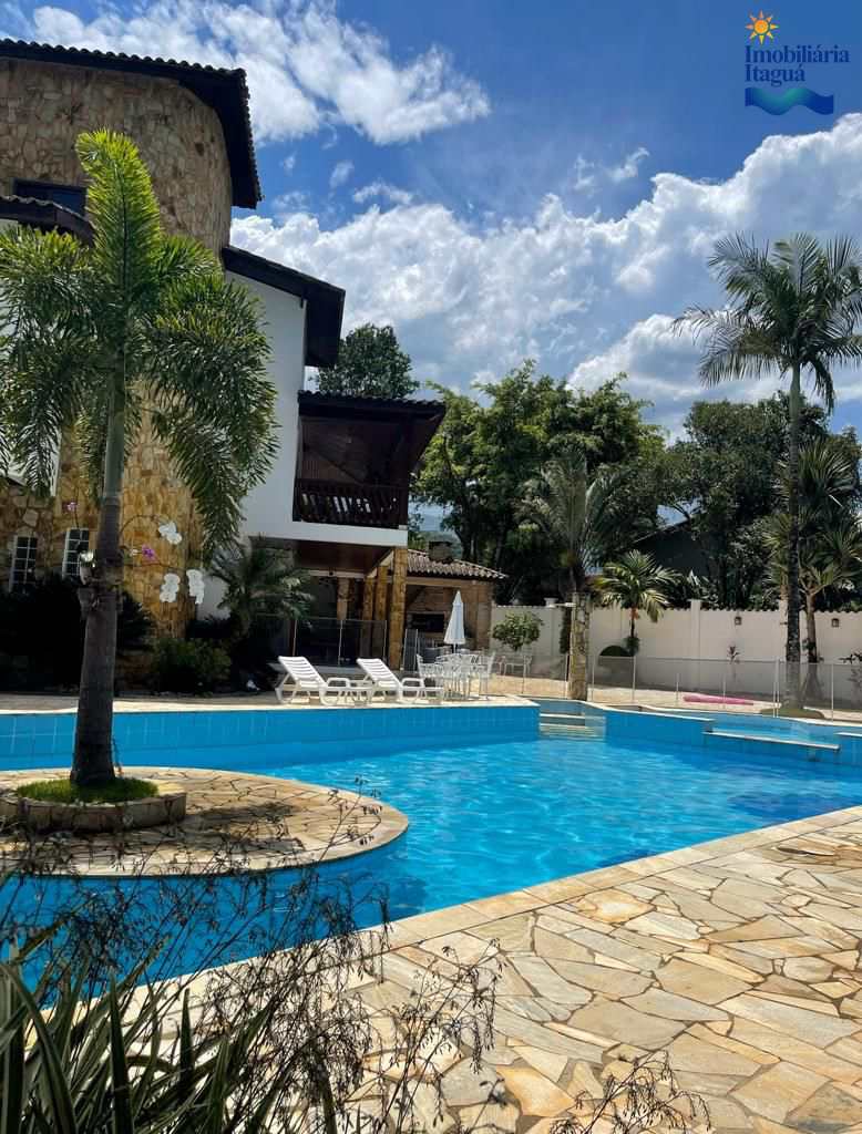 Casa em Ubatuba, no bairro Horto Florestal