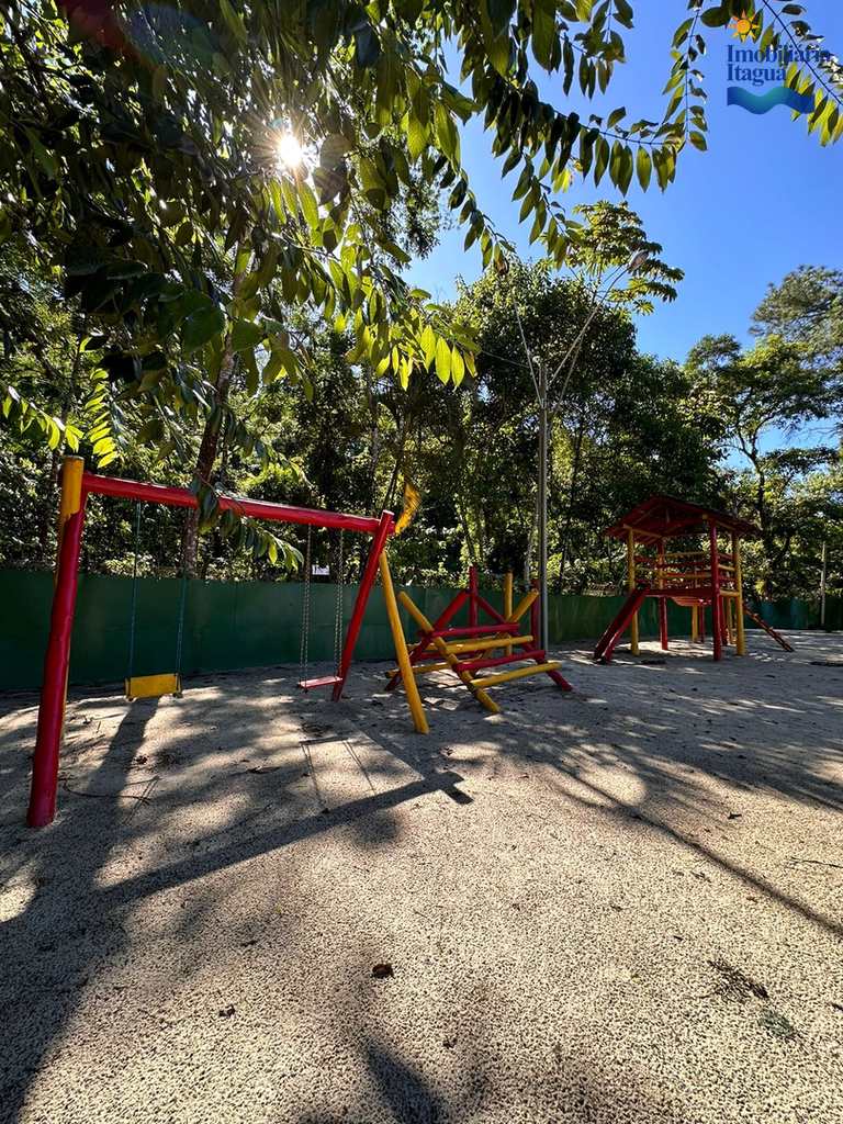 Casa em Ubatuba, no bairro Horto Florestal