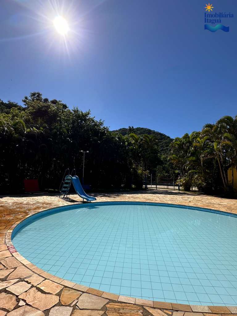 Casa em Ubatuba, no bairro Horto Florestal