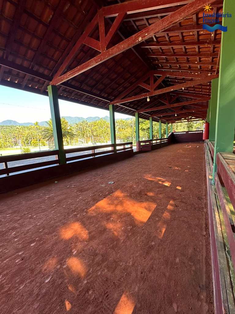 Casa em Ubatuba, no bairro Horto Florestal