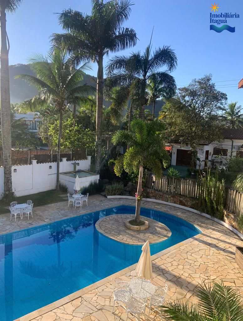 Casa em Ubatuba, no bairro Horto Florestal