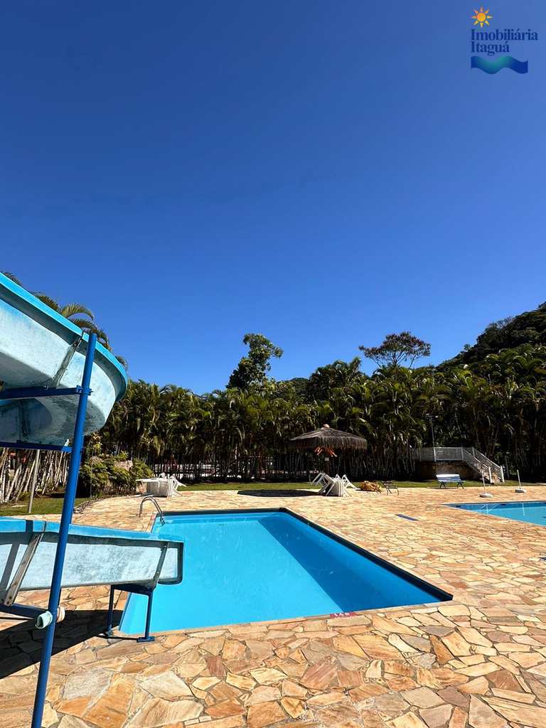 Casa em Ubatuba, no bairro Horto Florestal