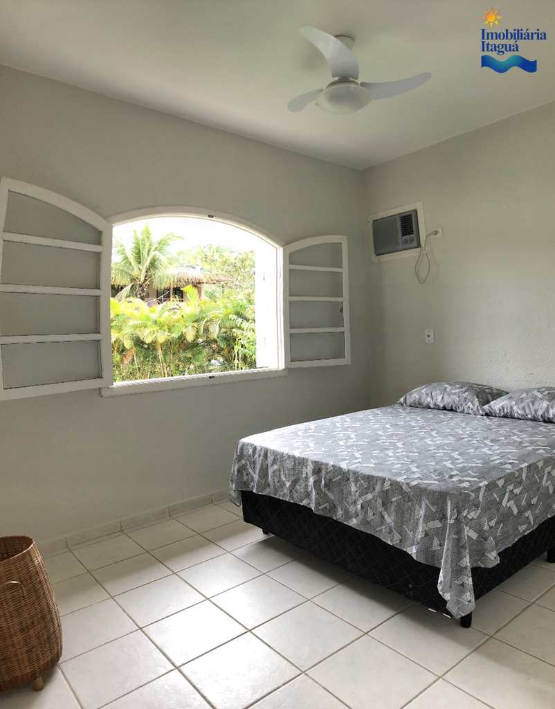 Casa em Ubatuba, no bairro Horto Florestal