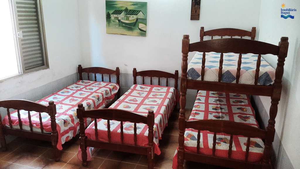 Casa em Ubatuba, no bairro Itagua