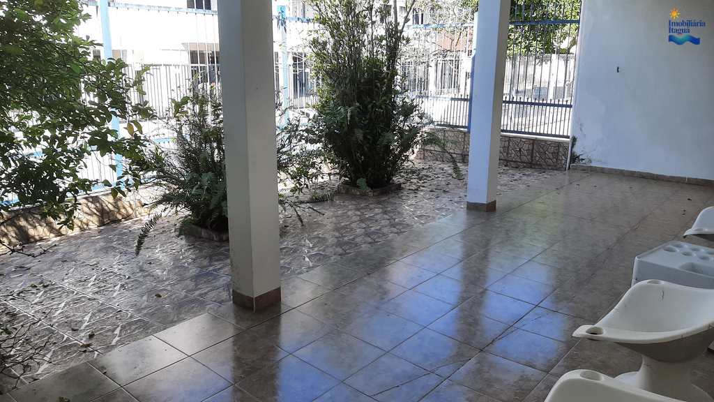 Casa em Ubatuba, no bairro Itagua