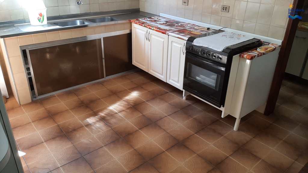 Casa em Ubatuba, no bairro Itagua