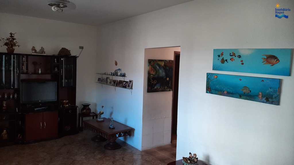 Casa em Ubatuba, no bairro Itagua