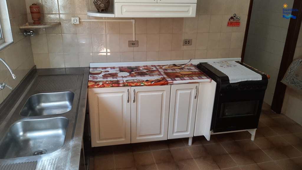 Casa em Ubatuba, no bairro Itagua