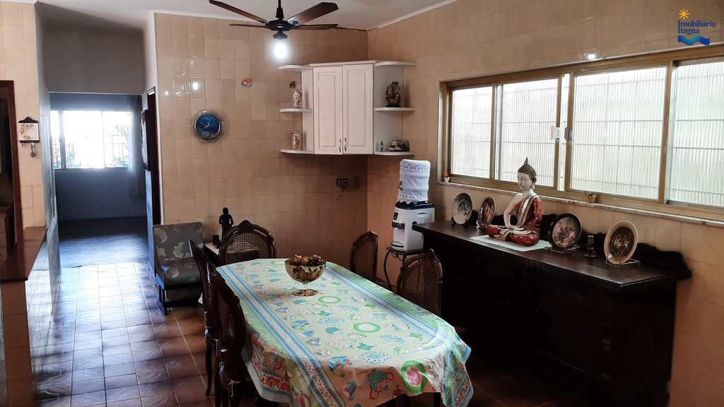 Casa em Ubatuba, no bairro Itagua