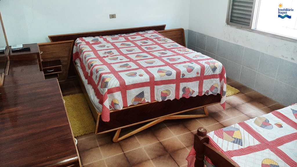 Casa em Ubatuba, no bairro Itagua