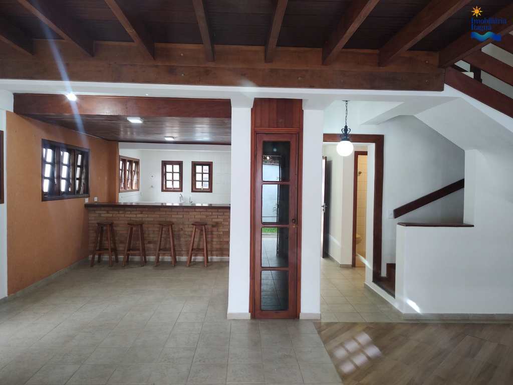 Casa em Ubatuba, no bairro Parque Vivamar