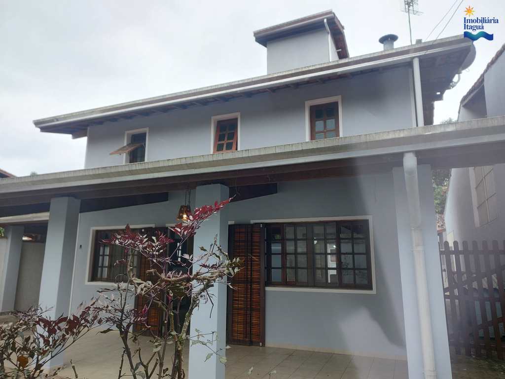 Casa em Ubatuba, no bairro Parque Vivamar
