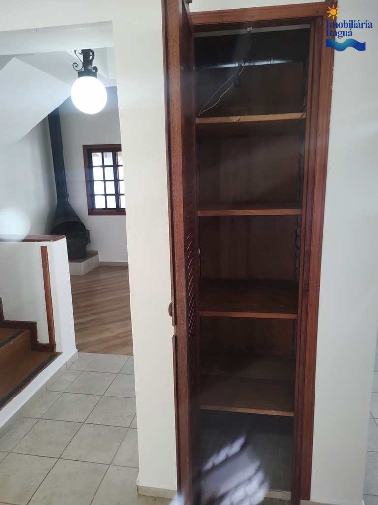Casa em Ubatuba, no bairro Parque Vivamar
