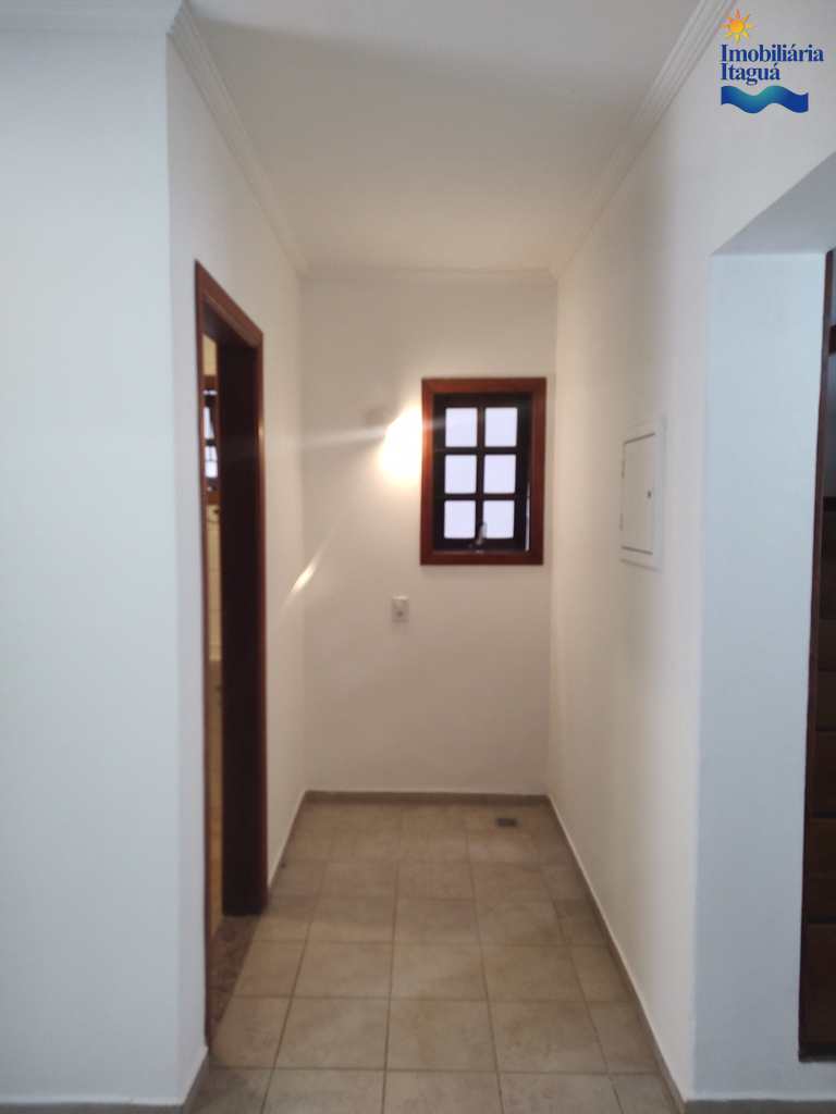 Casa em Ubatuba, no bairro Parque Vivamar