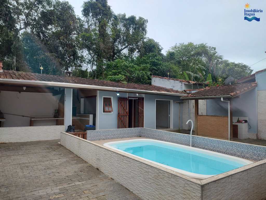 Casa em Ubatuba, no bairro Parque Vivamar