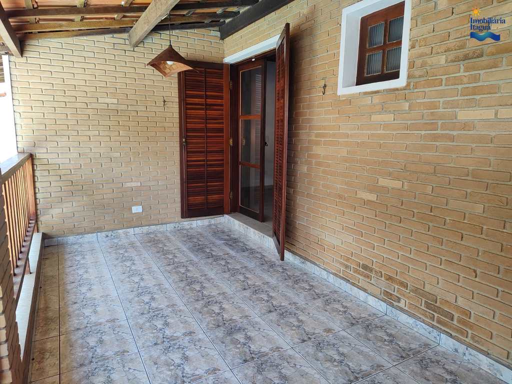 Casa em Ubatuba, no bairro Parque Vivamar