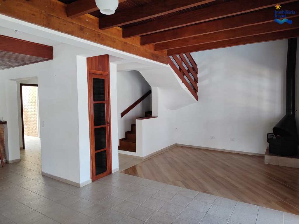 Casa em Ubatuba, no bairro Parque Vivamar