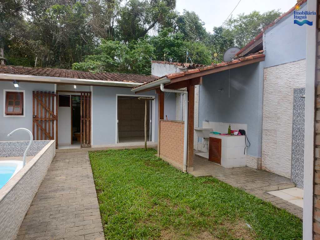 Casa em Ubatuba, no bairro Parque Vivamar