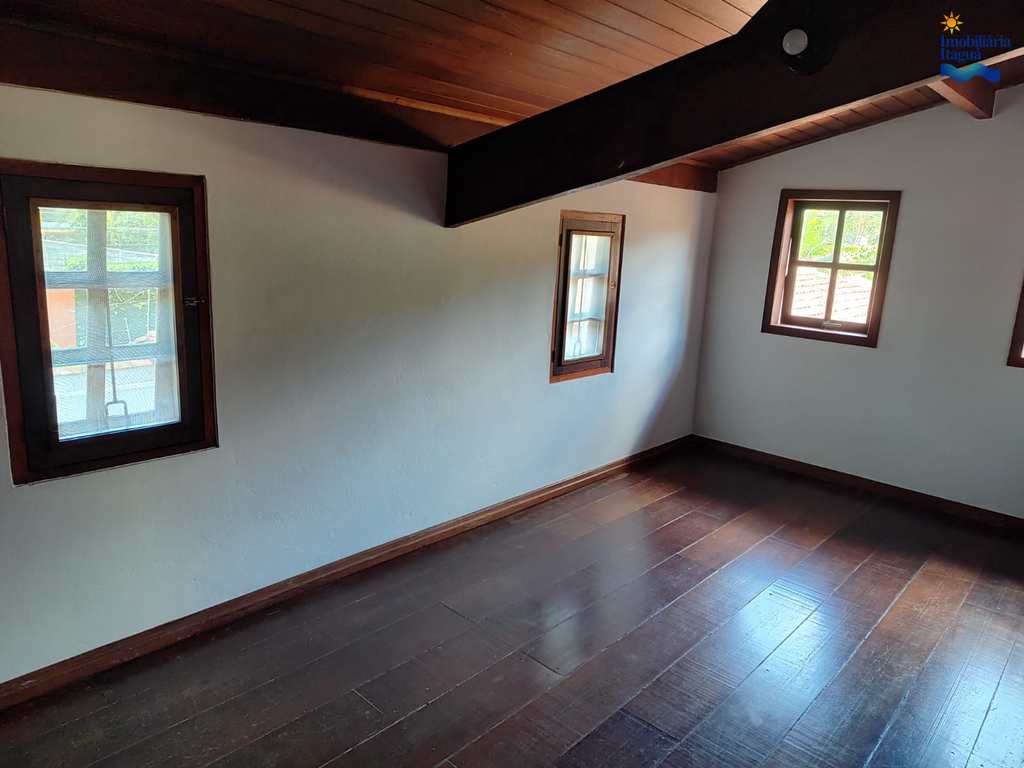 Casa em Ubatuba, no bairro Parque Vivamar