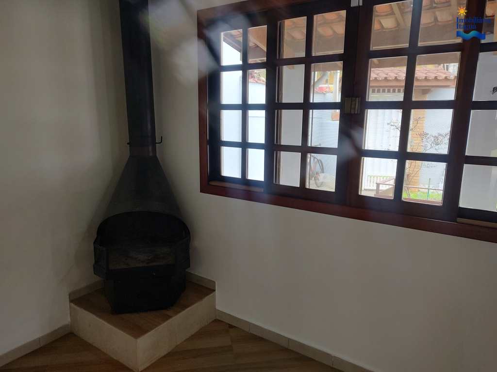 Casa em Ubatuba, no bairro Parque Vivamar