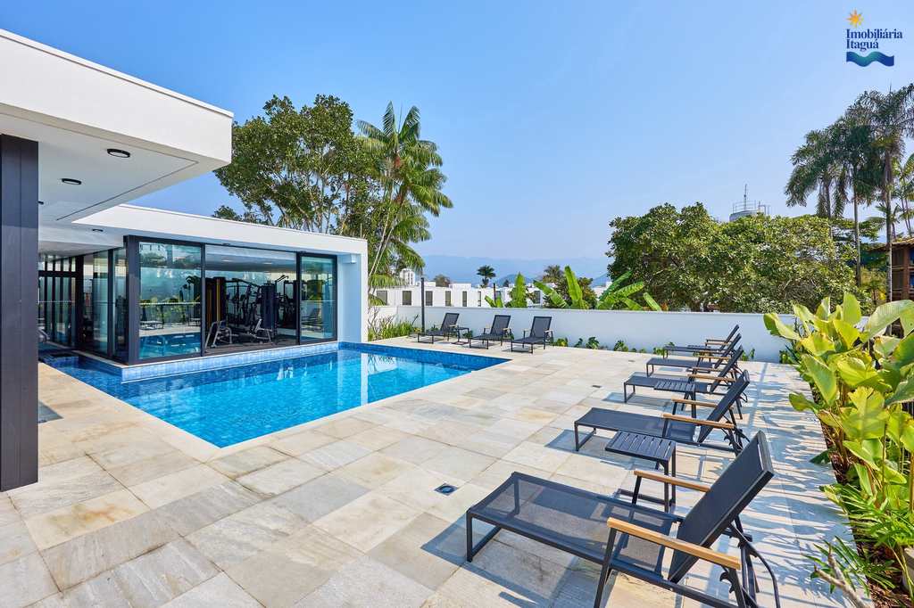 Casa em Ubatuba, no bairro Itagua