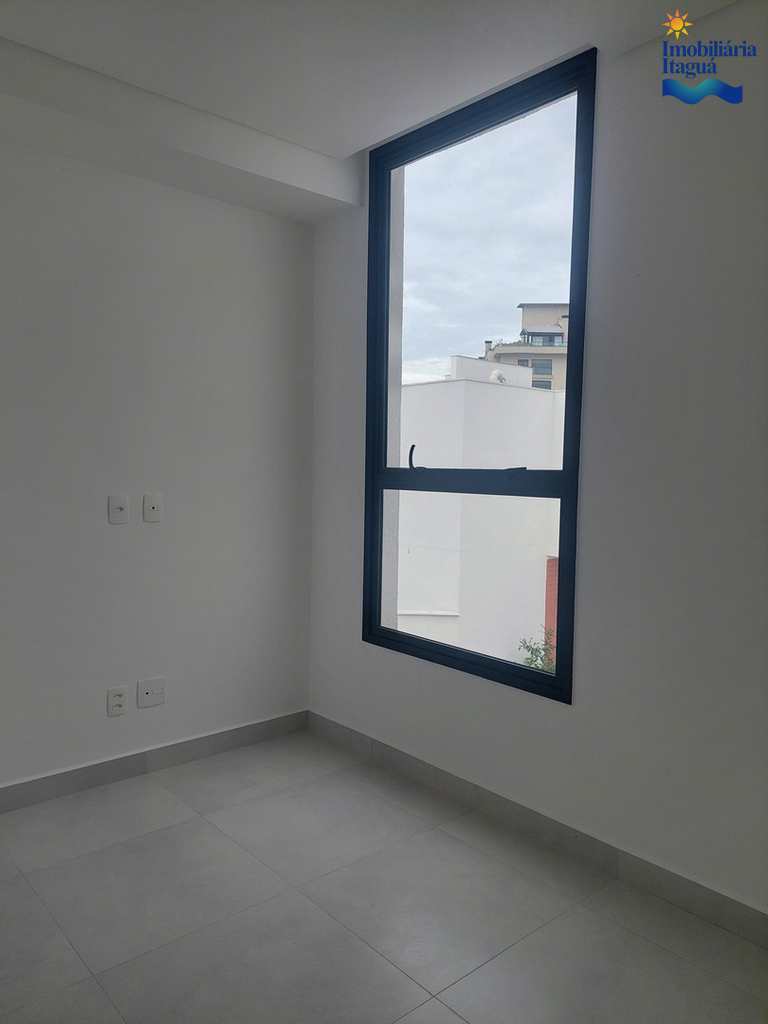 Casa em Ubatuba, no bairro Itagua