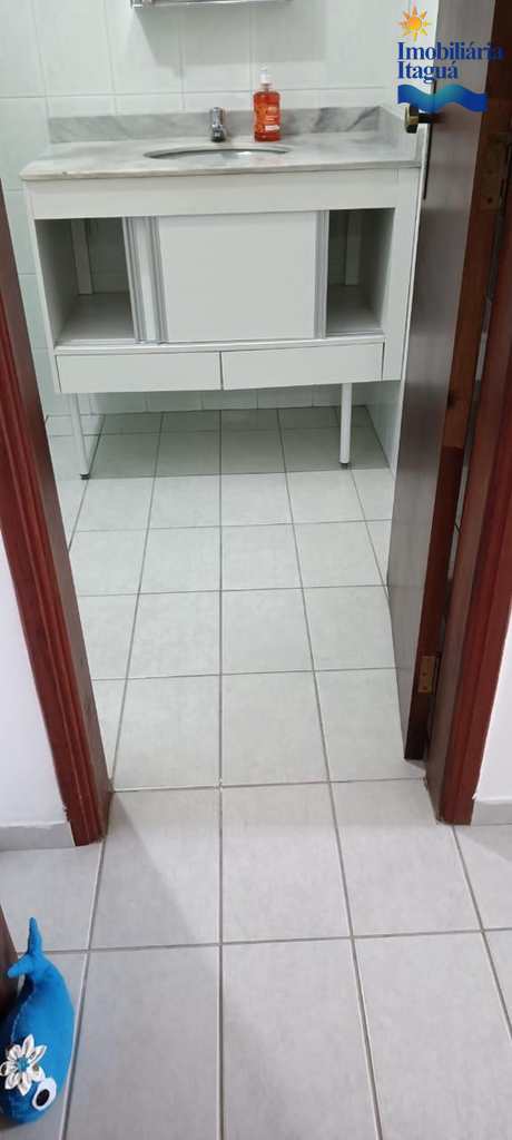 Apartamento em Ubatuba, no bairro Centro