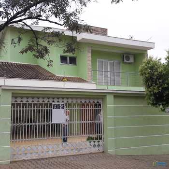 Sobrado em Ibiporã, bairro Itamarati