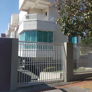 Apartamento em Ibiporã, bairro Boa Vista