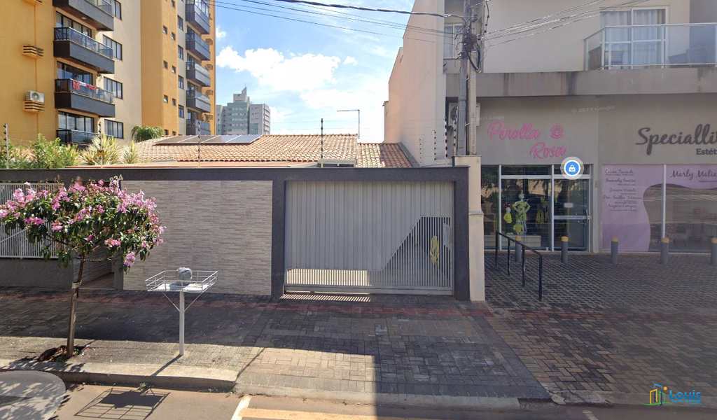 Casa em Ibiporã, bairro Centro