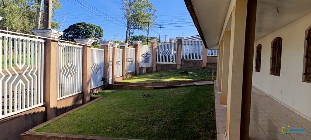 Casa em Londrina, no bairro Santa Mônica