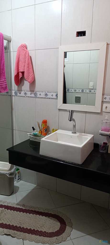 Casa em Londrina, no bairro Santa Mônica
