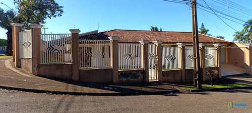 Casa, código 597 em Londrina, bairro Santa Mônica