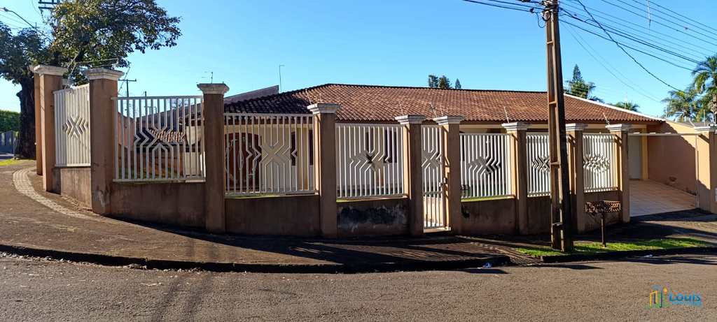 Casa em Londrina, no bairro Santa Mônica