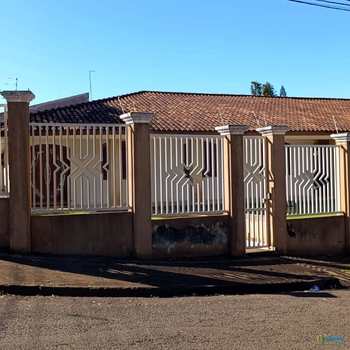 Casa em Londrina, bairro Santa Mônica