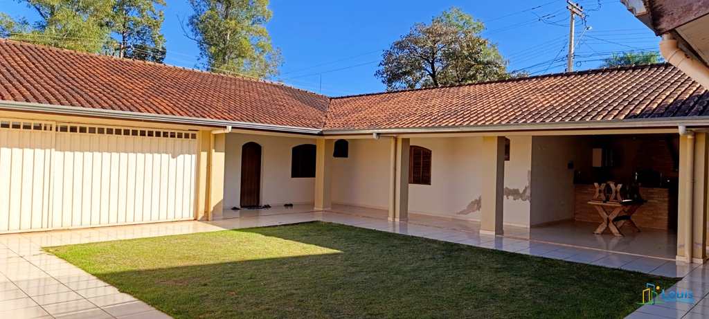 Casa em Londrina, no bairro Santa Mônica