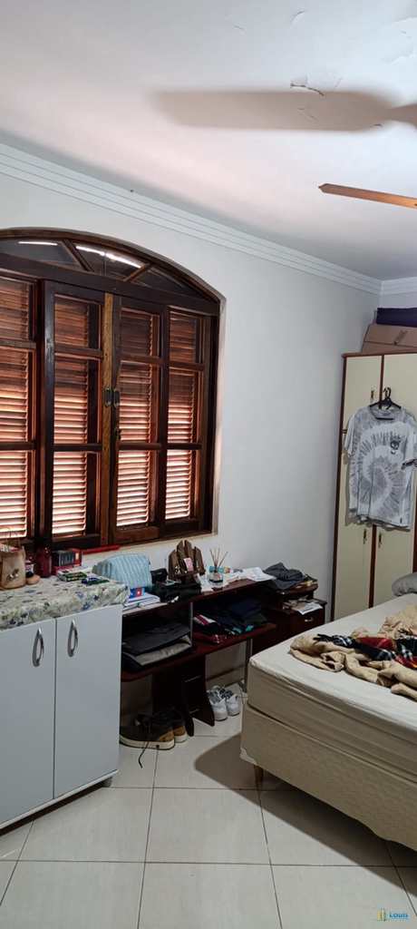 Casa em Londrina, no bairro Santa Mônica