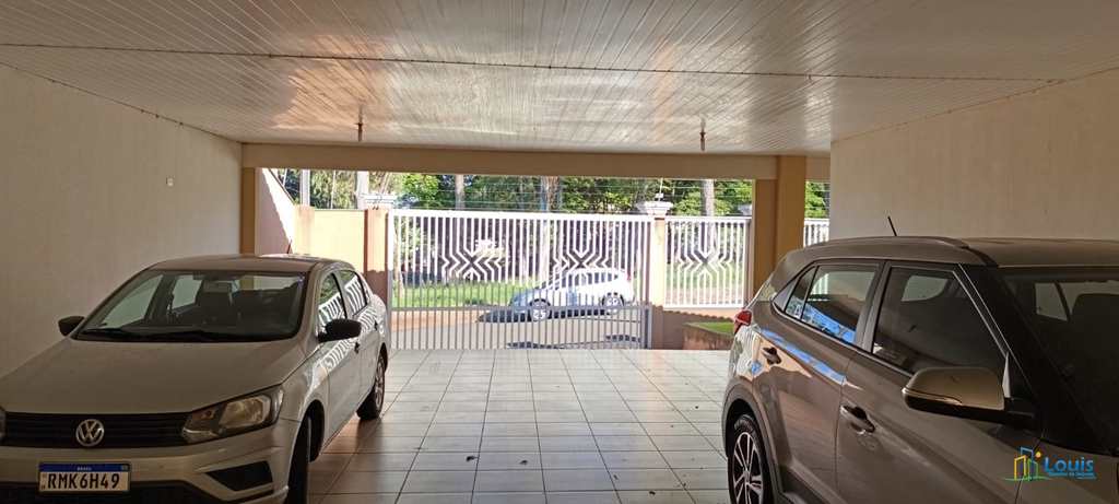 Casa em Londrina, no bairro Santa Mônica