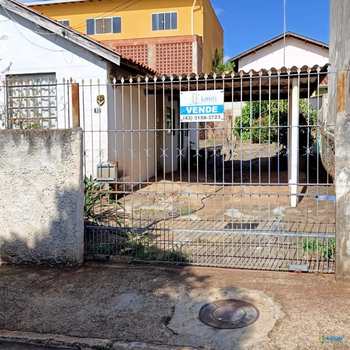 Casa em Ibiporã, bairro Centro