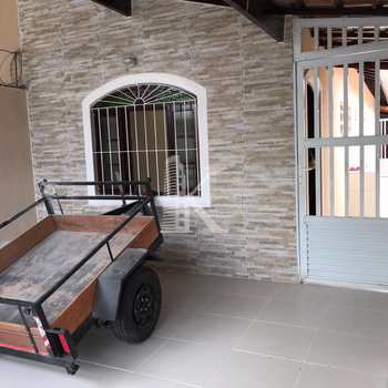 Casa em Praia Grande, bairro Guilhermina