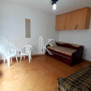 Kitnet em Praia Grande, bairro Canto do Forte