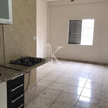 Kitnet em Praia Grande, bairro Boqueirão