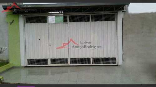 Casa, código 2145 em Taubaté, bairro Barreiro