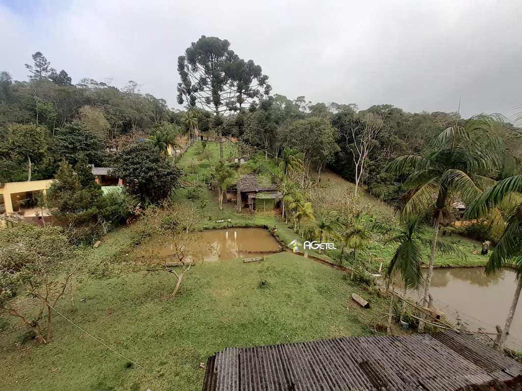Chácara em Embu-Guaçu, no bairro Vale das Fontes