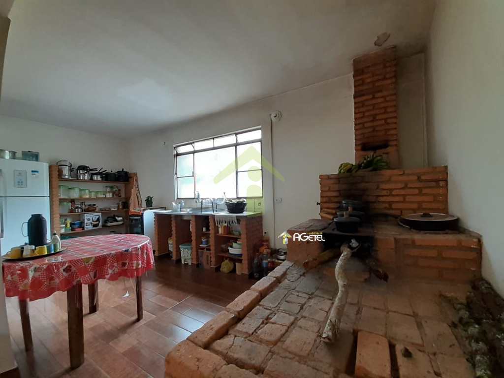 Chácara em Embu-Guaçu, no bairro Vale das Fontes