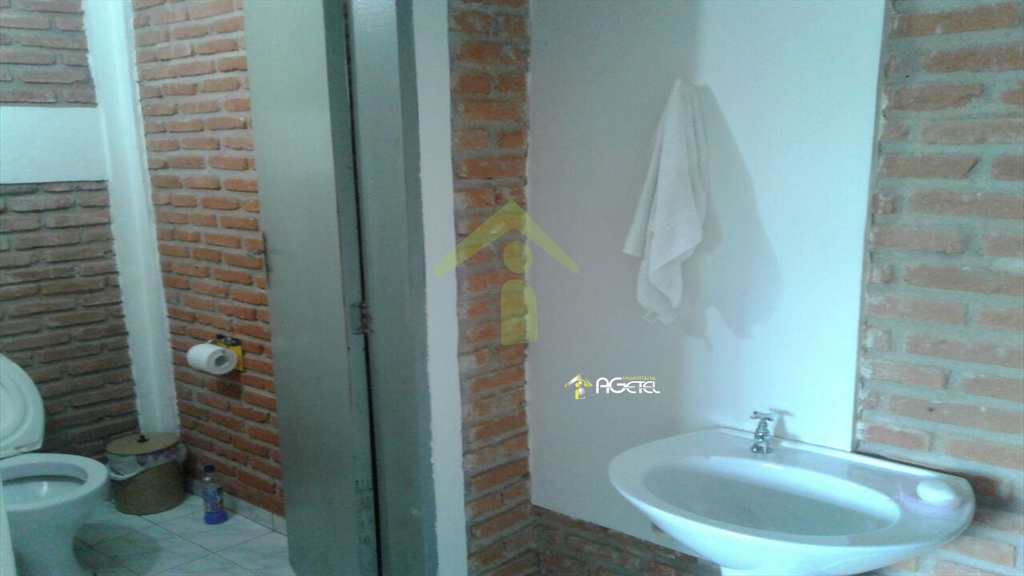Chácara em Embu-Guaçu, no bairro Vale das Fontes