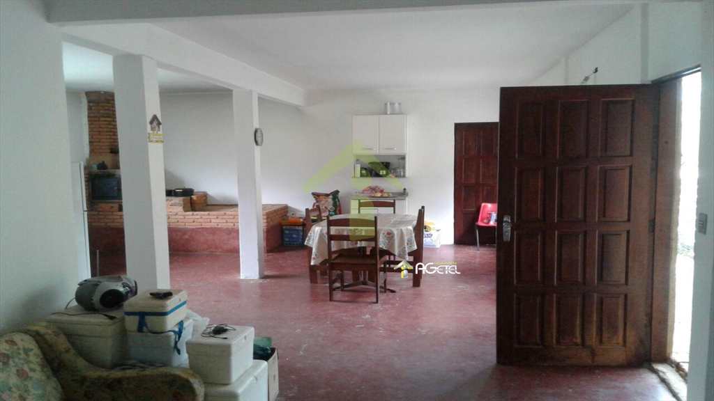 Chácara em Embu-Guaçu, no bairro Vale das Fontes